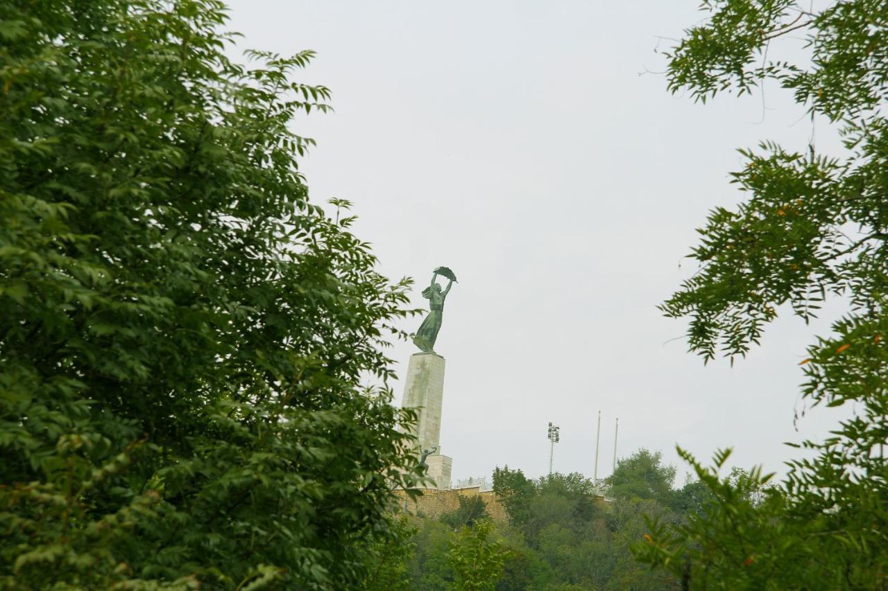 مبيت وإفطار بودابست Kalmar Panzio المظهر الخارجي الصورة